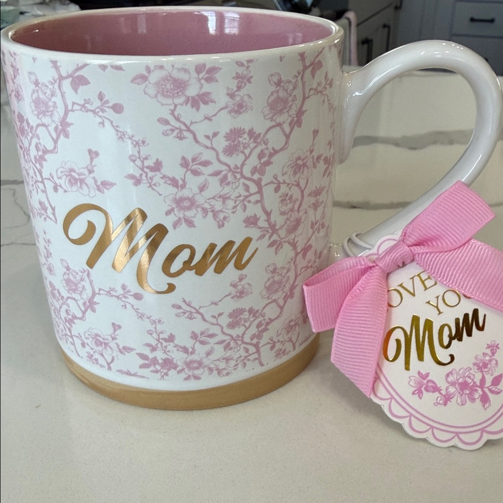 Pink Floral "Mom" Ceramic Mug with Gold Accent, NWT 💖🎉